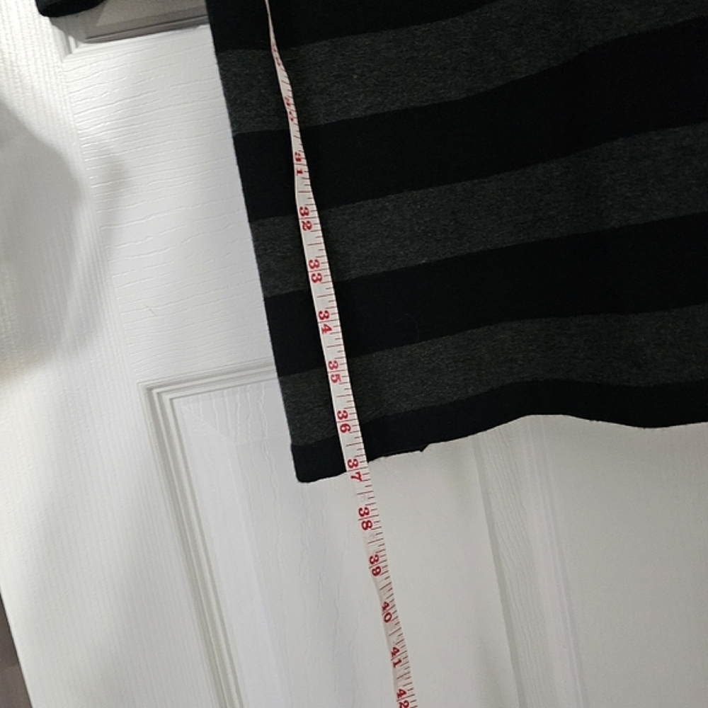 HP🎉 French Connection Black and Gray Striped Sweater Dress - Size 10 - Picture 11 of 11
